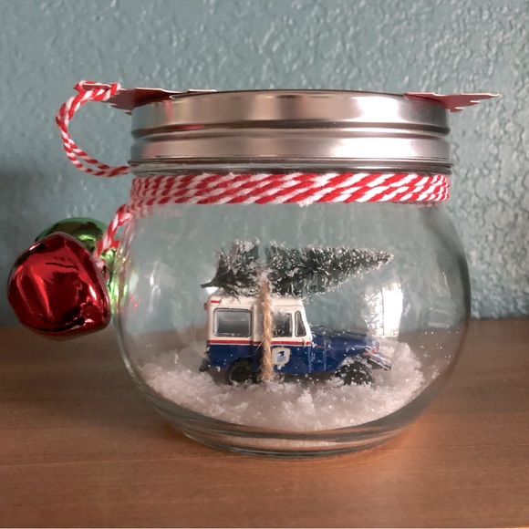 Car in a Jar Waterless Snow Globe USPS Mail Vehicle 1971 Jeep - Picture 5 of 10